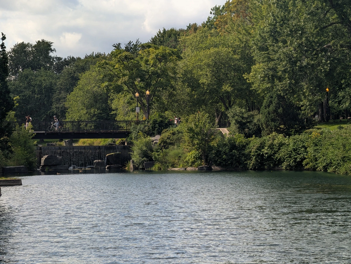 Canal bridge